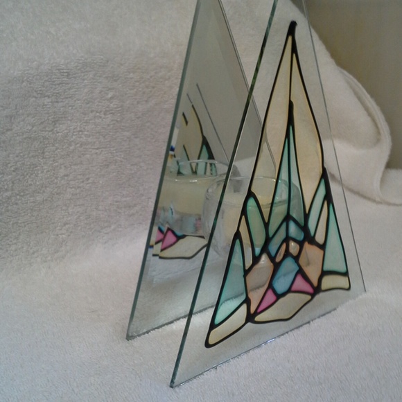 ✨SOLD✨STAINED GLASS LOOK MULTI-COLOR CANDLE HOLDER - Picture 5 of 8